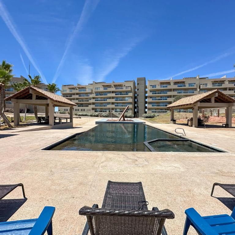 Stylish Condo Beach & Pool Access E202 - Apartamento - 34