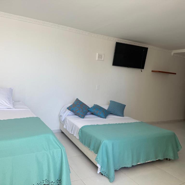 Aparta estudio en edificio conquistador - One-Bedroom Apartment - 2