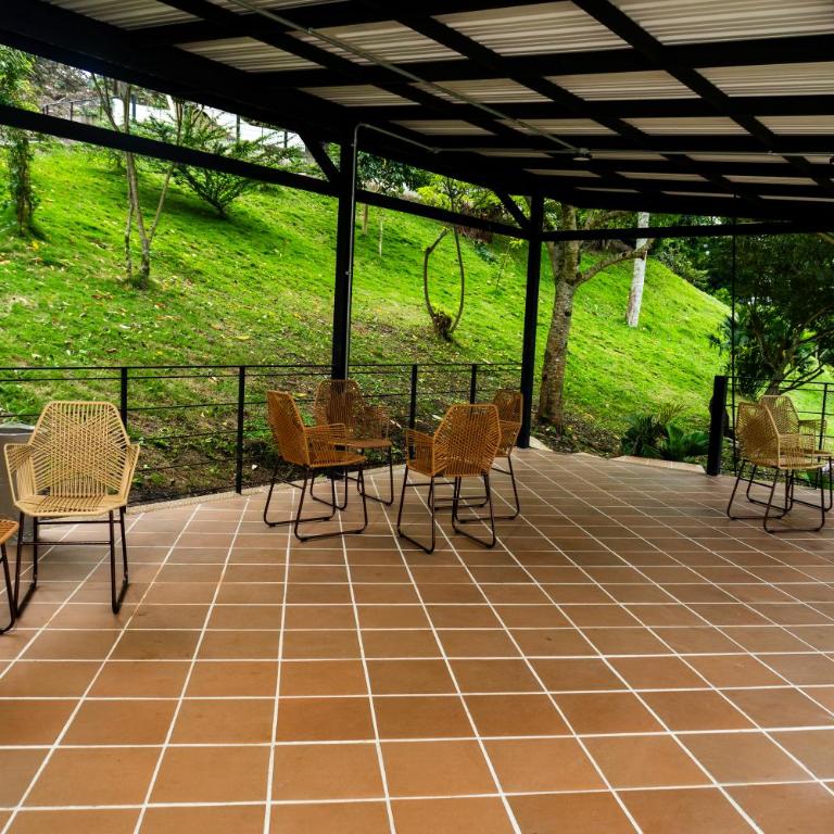 Villajesu Villeta - Deluxe Bungalow with Garden View - 18