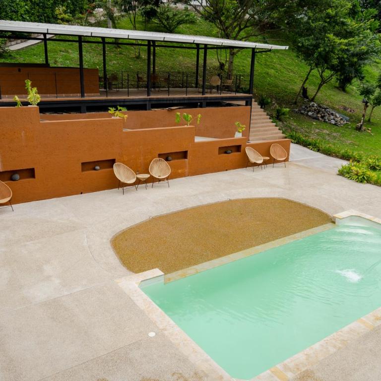 Villajesu Villeta - Deluxe Bungalow with Garden View - 2