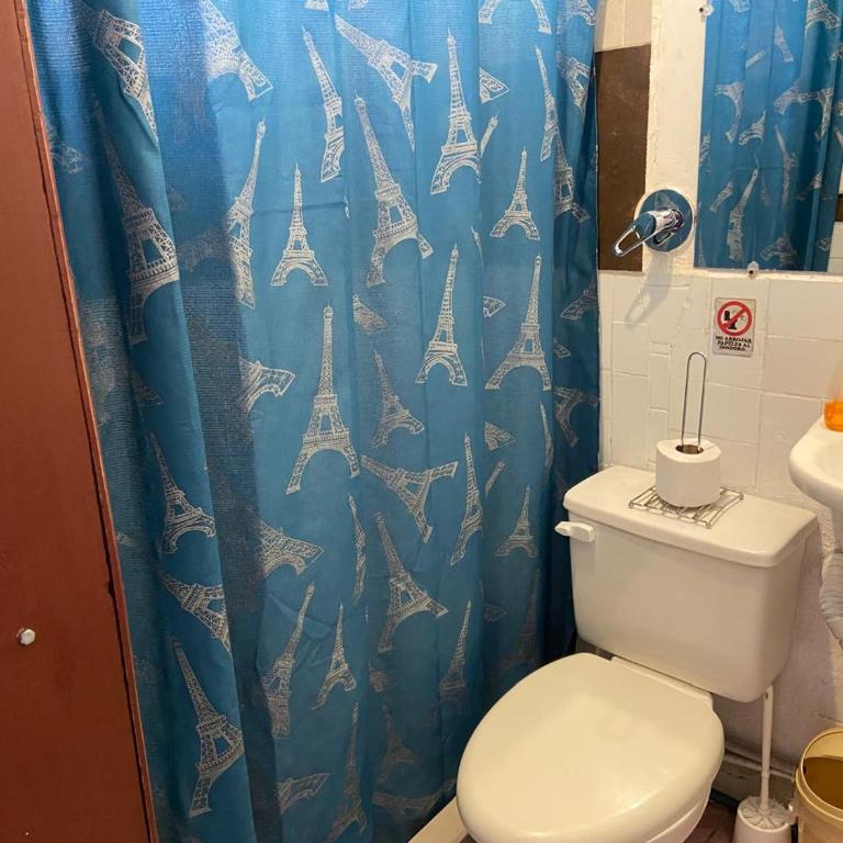 Muy completo y comodo departamento en pleno centro de la ciudad de Baños de Agua Santa - Two-Bedroom Apartment - 37