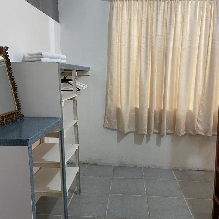 Muy completo y comodo departamento en pleno centro de la ciudad de Baños de Agua Santa - Two-Bedroom Apartment - 22