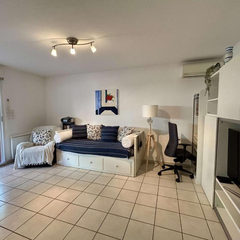 Appartement moderne avec parking et wifi - FR-1-553-335 - Appartement - 9
