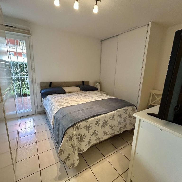 Appartement moderne avec parking et wifi - FR-1-553-335 - Appartement - 14