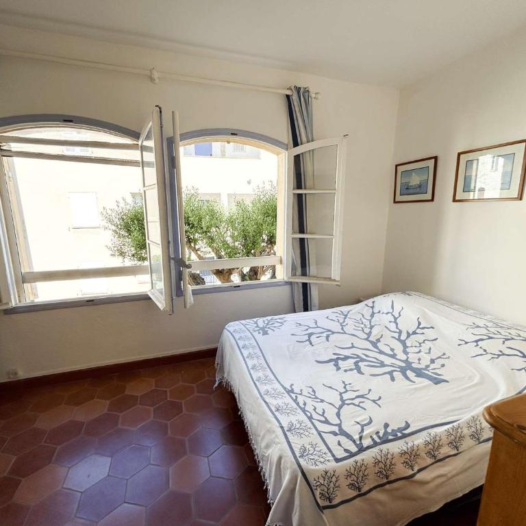Maison à Port Grimaud avec WiFi et amarrage privé, proche plage - FR-1-868-17 - Casa - 12