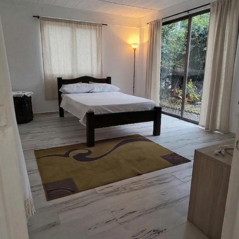 La Primavera de León - Four-Bedroom Vacation Home - 16