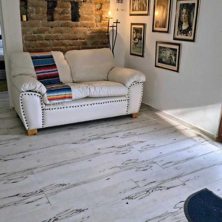La Primavera de León - Four-Bedroom Vacation Home - 18