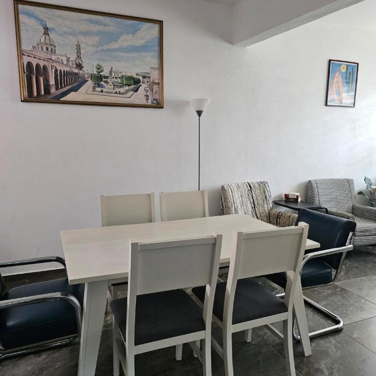 NSI Hospital General México City - Double Room - 4