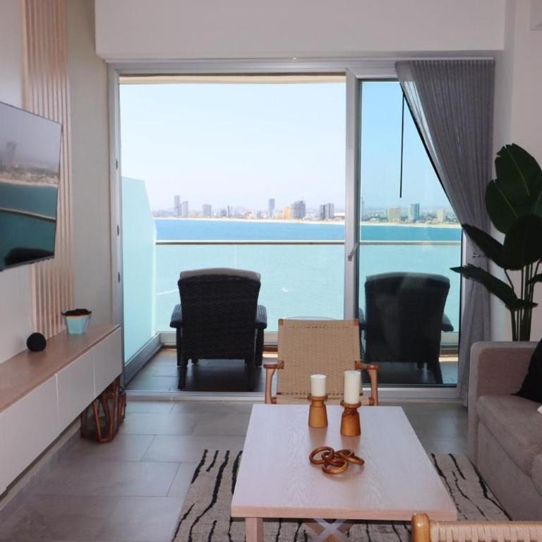 Beautiful and New Bahía Serena Condominium - Apartment with Sea View - 2