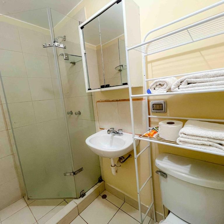 Amplio Departamento Moderno Centrico con wifi, piscina - Two-Bedroom Apartment - 23