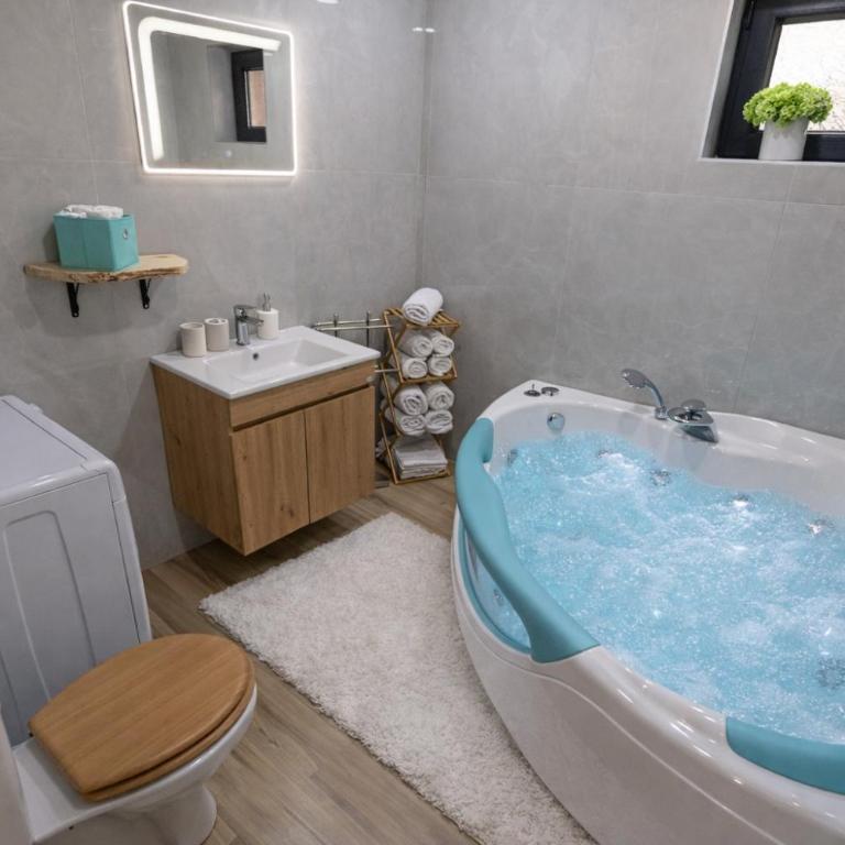 Yudita Village I - Four-Bedroom House - 4