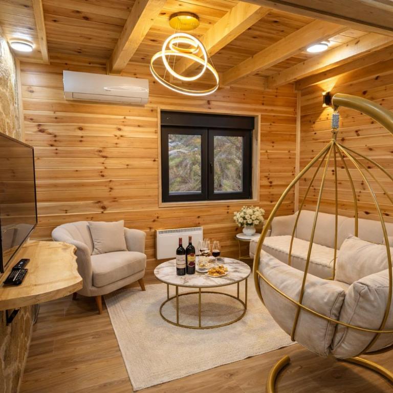 Yudita Village I - Four-Bedroom House - 14