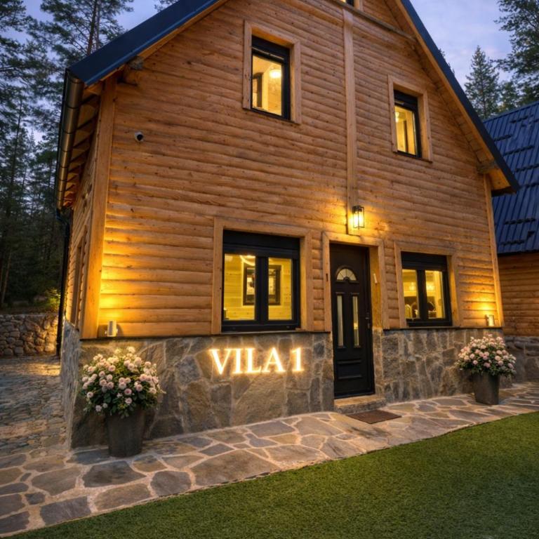 Yudita Village I - Four-Bedroom House - 16