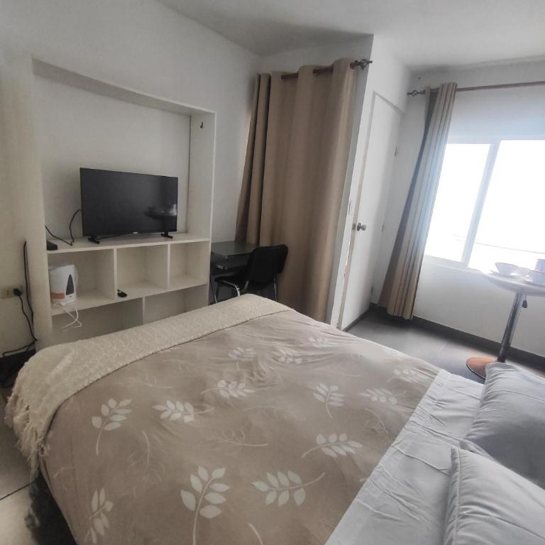 Acogedora habitación con baño privado cerca a Larcomar - One-Bedroom Apartment - 1