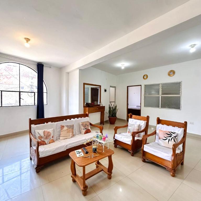 Departamento céntrico en Tarapoto - Apartamento de 2 dormitorios - 1