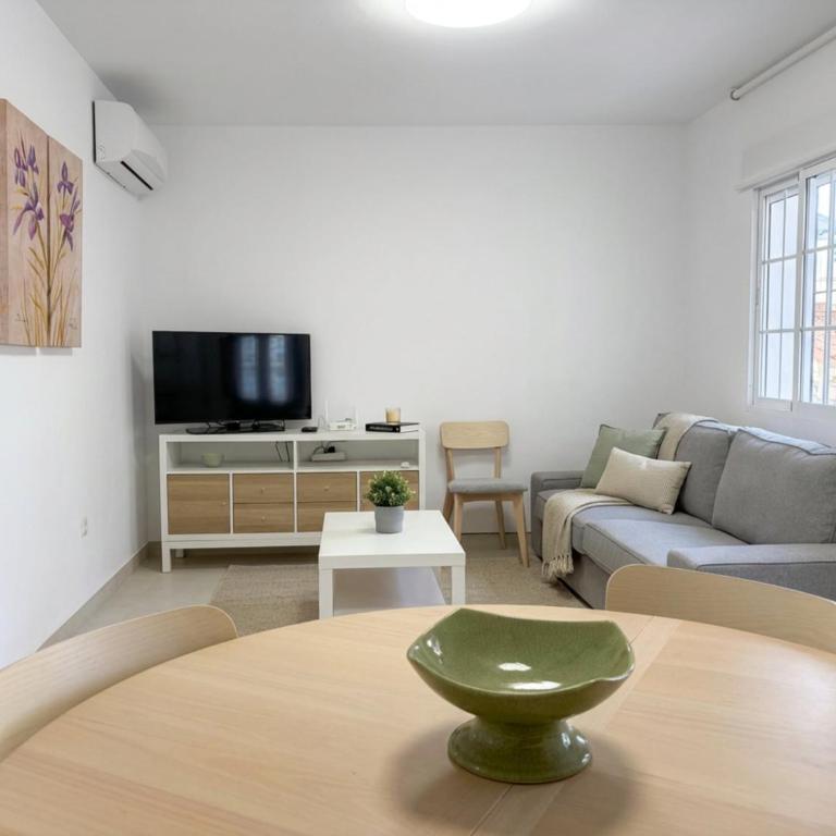 Casa Chica - Large Townhouse in Nerja Centro with Private Rooftop - Casa Vacacional de 3 dormitorios - 12