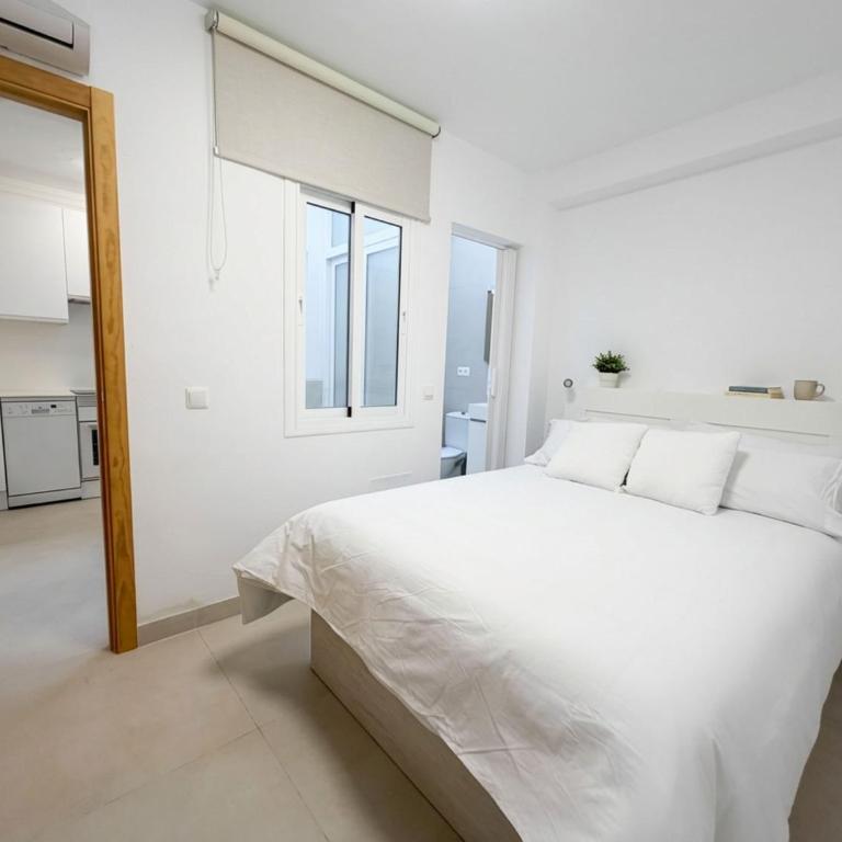 Casa Chica - Large Townhouse in Nerja Centro with Private Rooftop - Casa Vacacional de 3 dormitorios - 20