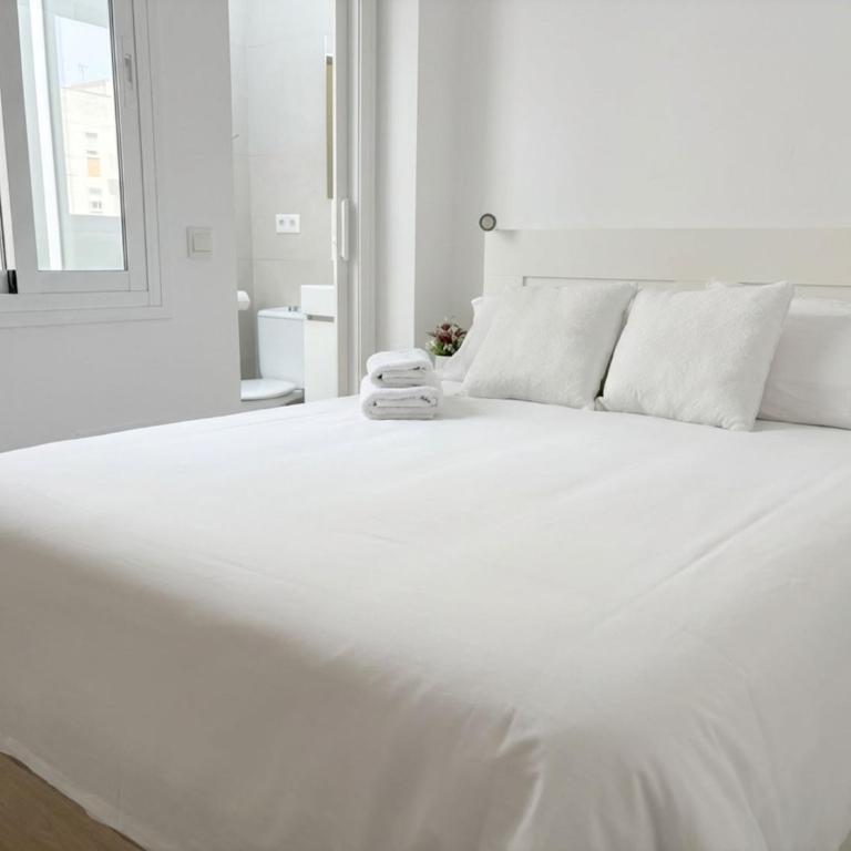 Casa Chica - Large Townhouse in Nerja Centro with Private Rooftop - Casa Vacacional de 3 dormitorios - 21