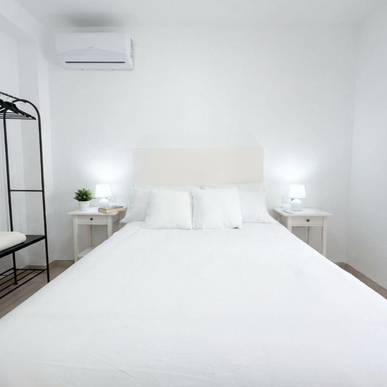 Casa Chica - Large Townhouse in Nerja Centro with Private Rooftop - Casa Vacacional de 3 dormitorios - 28