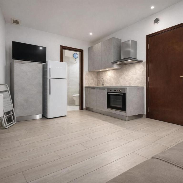 Vespucci Studio - Next to the Sea - Happy Rentals - Studio - 5