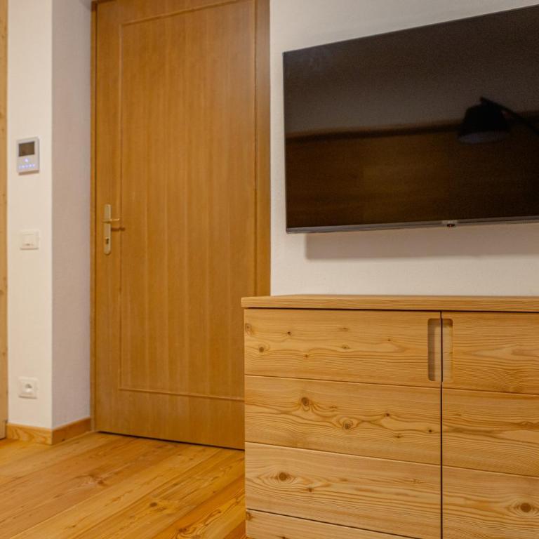 Appartamenti Dolomites Elements - Appartamento Superior con 2 Camere da Letto - 4