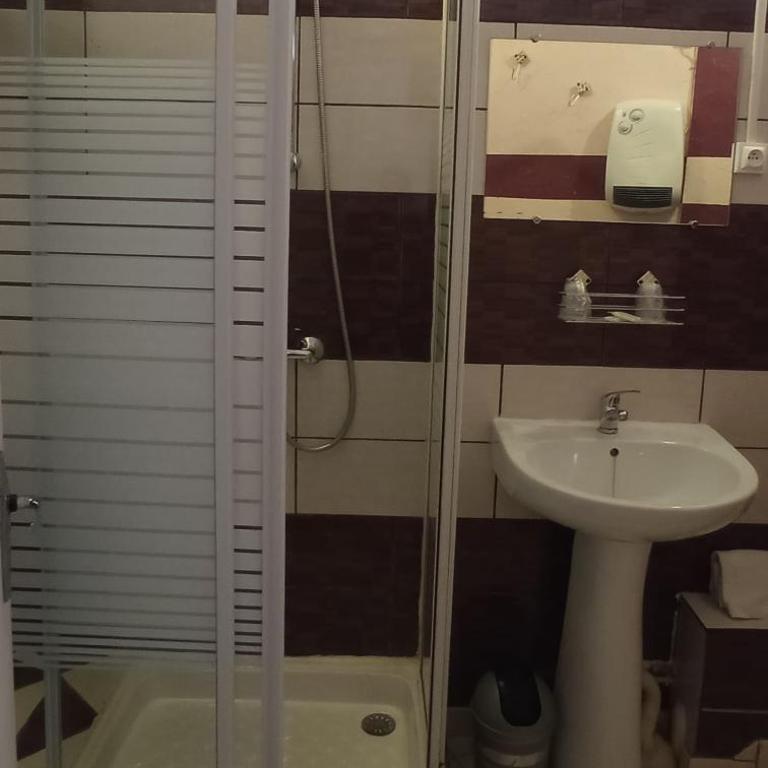 Hôtel de Paris - Narbonne - Chambre Double avec Salle de Bains Privative - 9