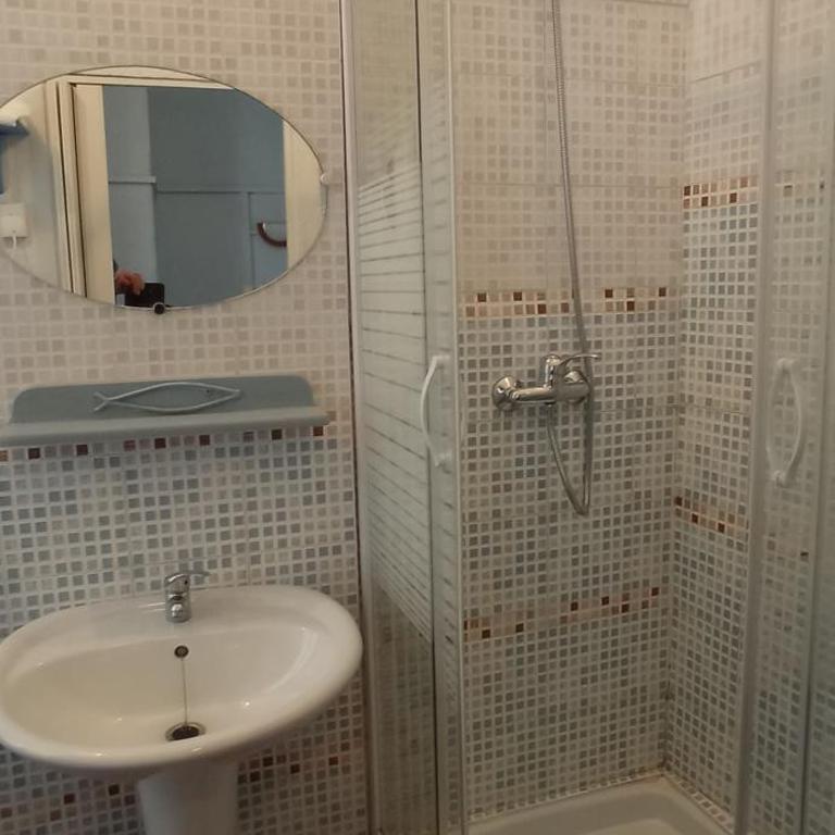 Hôtel de Paris - Narbonne - Chambre Double avec Salle de Bains Privative - 11