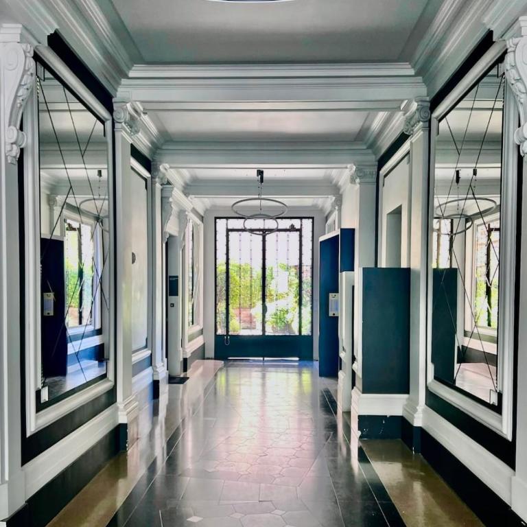 Luxury and Exclusive 130sqm estate 4m ceilings with garden view near Arc de Triomphe and Palais des Congrès - Appartement 2 Chambres - 47