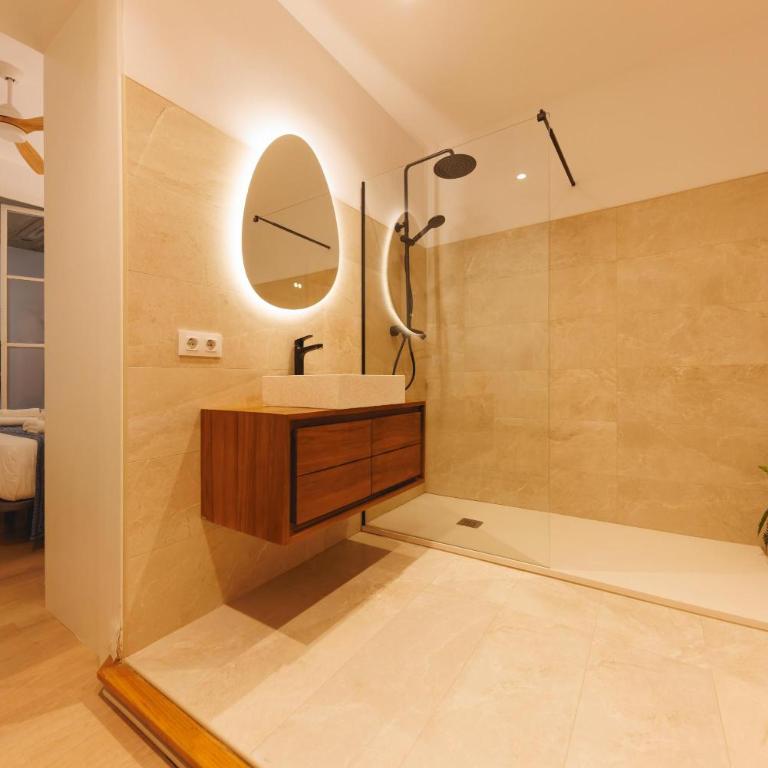 Bravissimo Plaça del Vi, Authentic Historic Apartment - Apartamento de 2 dormitorios - 10