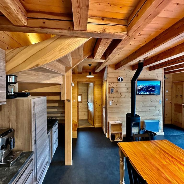 Charming chalet in a quiet neighborhood of Morzine - Chalet - 12