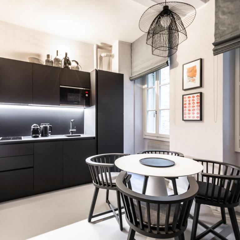 Palazzo Forti Verona Design Apartments - One-Bedroom Apartment with Balcony - 11