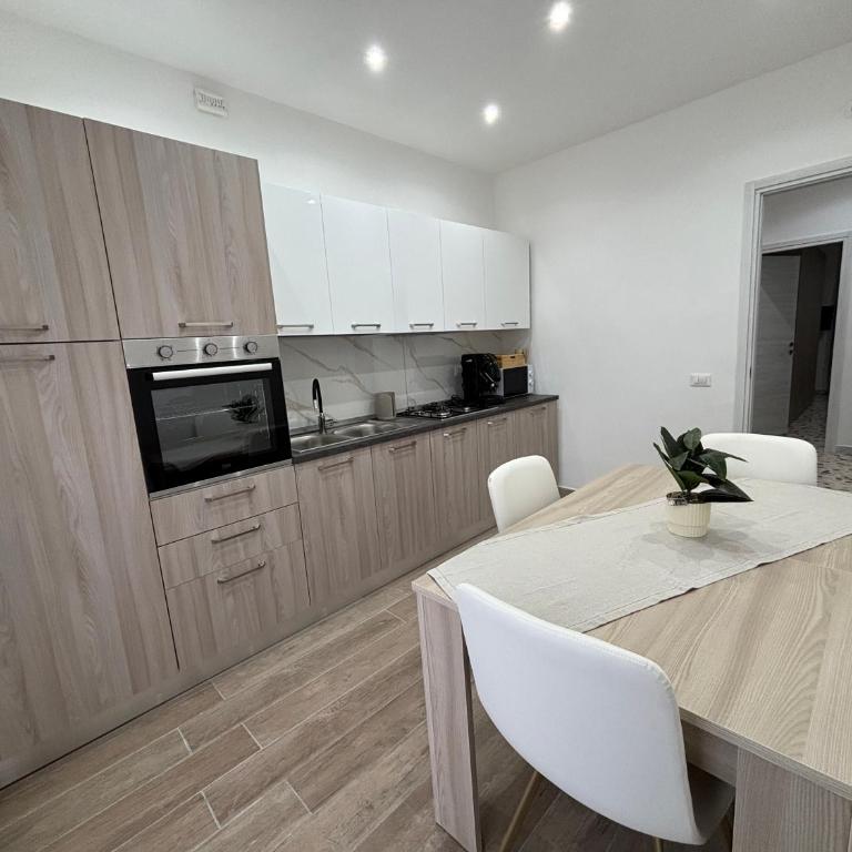 La Casa Del Sole Napoli - Appartamento con 2 Camere da Letto - 1