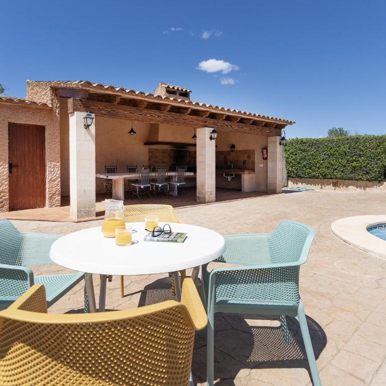 Can Pere Xine - piscina, BBQ, terraza y wifi - Chalet de 3 dormitorios - 7
