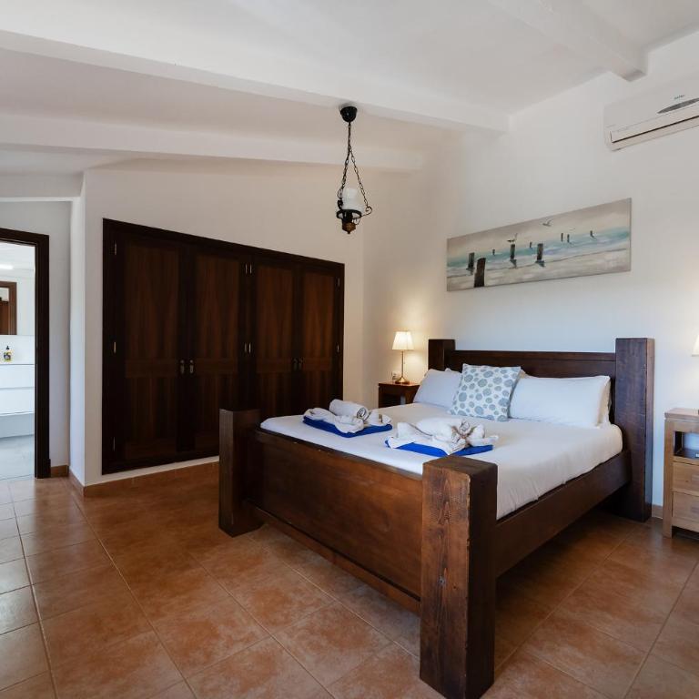 Can Pere Xine - piscina, BBQ, terraza y wifi - Chalet de 3 dormitorios - 26