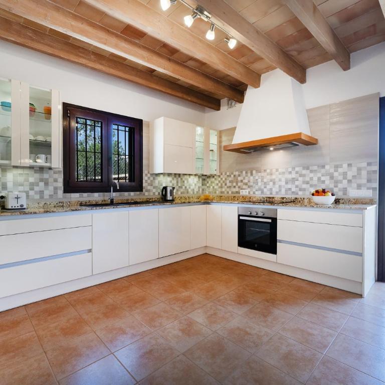 Can Pere Xine - piscina, BBQ, terraza y wifi - Chalet de 3 dormitorios - 32