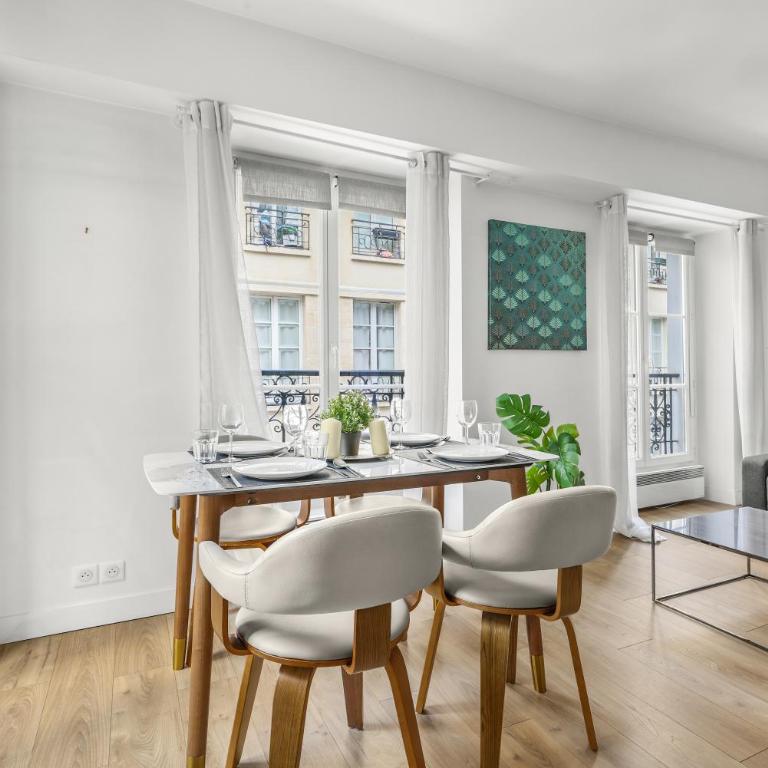 Hôtel de Ville Elegant 1BR Apartment with Netflix - Appartement 1 Chambre - 10