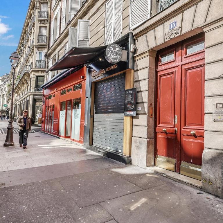 Hôtel de Ville Elegant 1BR Apartment with Netflix - Appartement 1 Chambre - 17