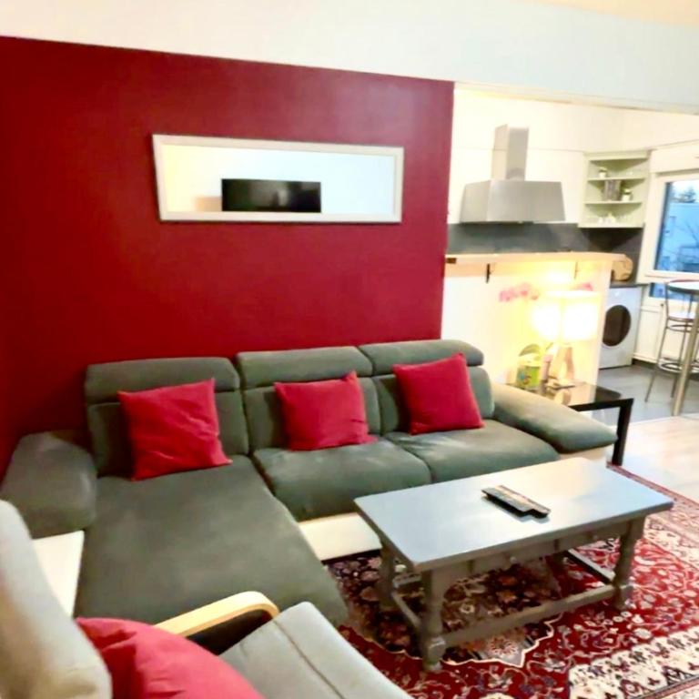 BedinReims "burgundy bottle" 110m2 Exceptional, 4 chambres doubles, 2 bain, free park & wifi, tout équipé - Appartamento - 8