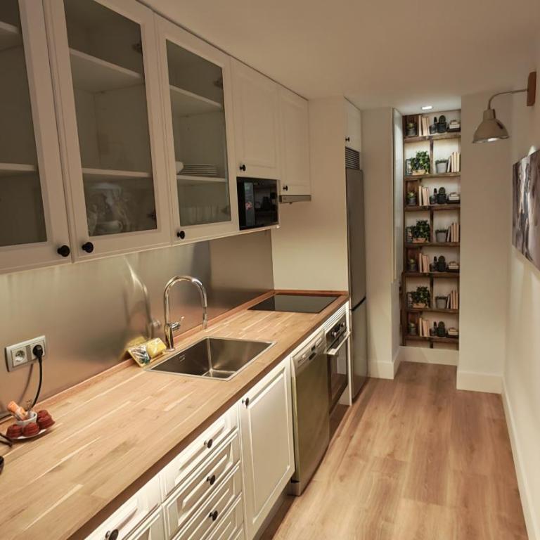 Apartahotel Quo Eraso - One-Bedroom Family Apartment - 8