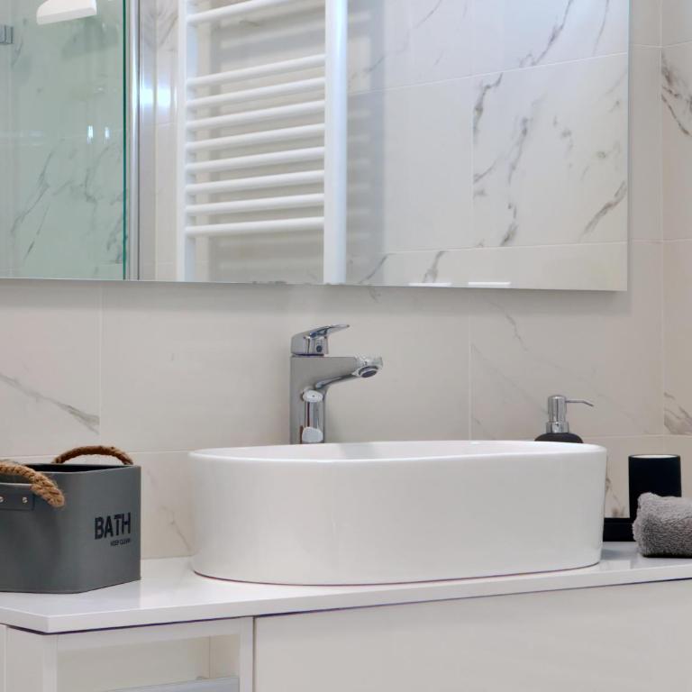 San Felice's Urban Elegance - Appartamento con 3 Camere da Letto - 29