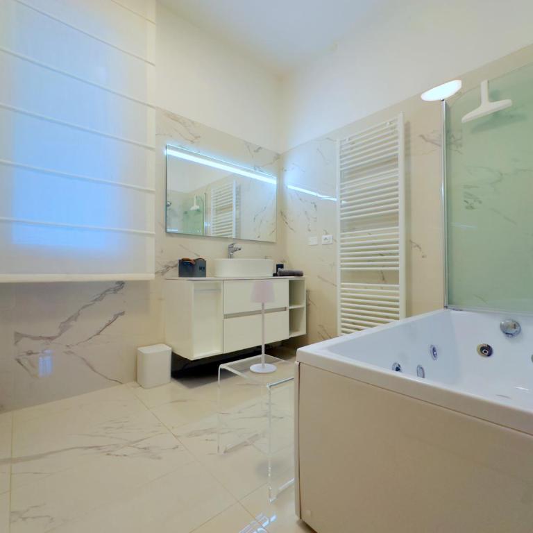San Felice's Urban Elegance - Appartamento con 3 Camere da Letto - 4