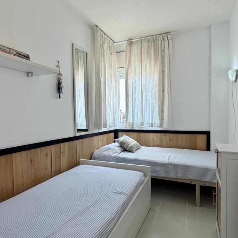 BLAUMAR B 36 - Apartamento con piscina - Two-Bedroom Apartment - 31