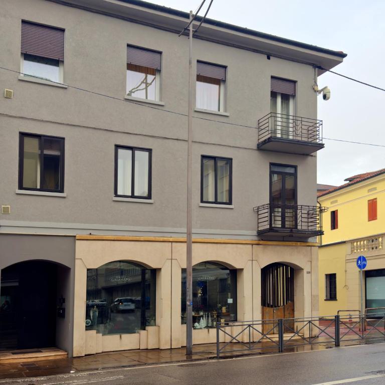 San Felice's Urban Elegance - Appartamento con 3 Camere da Letto - 8