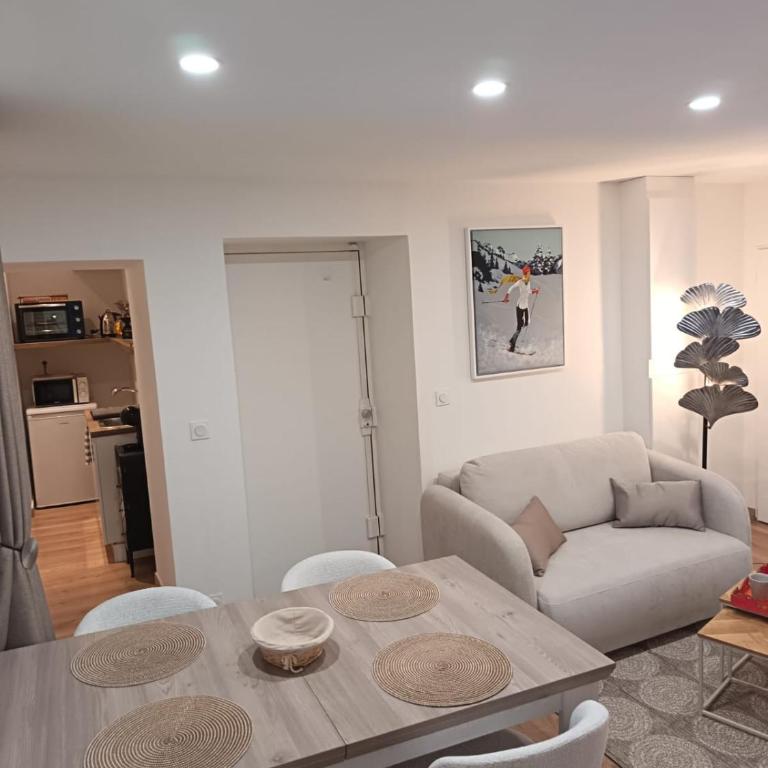 Centre Chambéry - Parking gratuit - tout inclus - One-Bedroom Apartment - 4