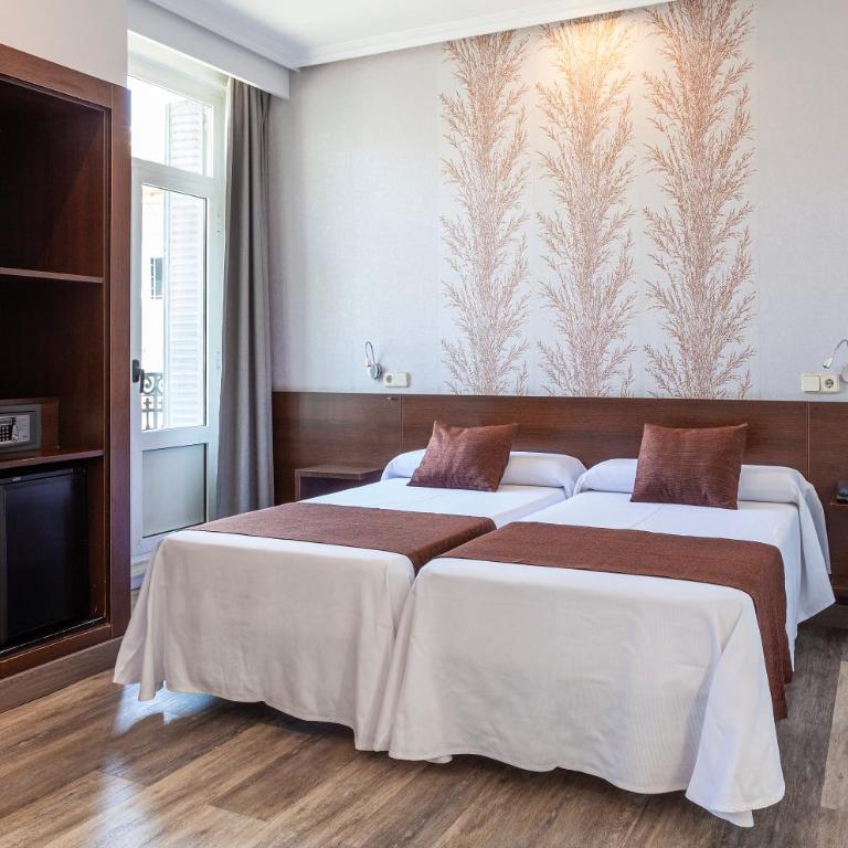 Hotel Mediodia - Superior Double Room - 4