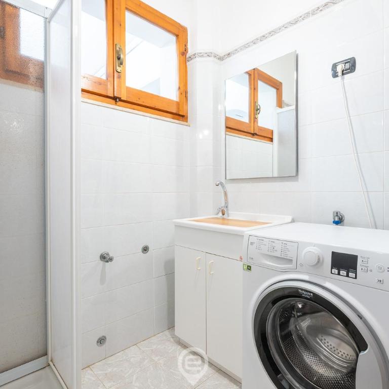 Estay - Stesi Holiday House - Parking - AirCon - WiFi - Casa con 2 Camere da Letto - 24