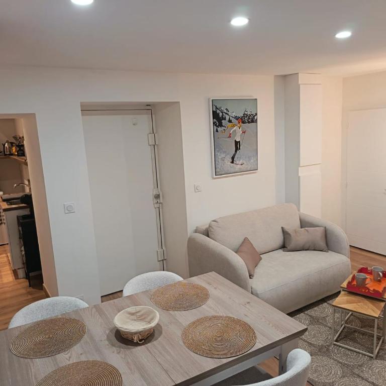 Centre Chambéry - Parking gratuit - tout inclus - One-Bedroom Apartment - 3