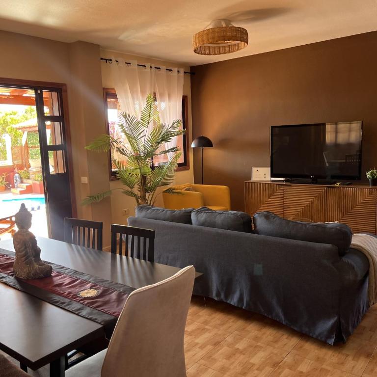 Villa Zen Adeje - Piscina privada climatizada - Villa de 3 dormitorios - 11