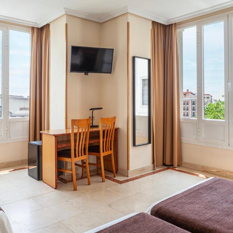 Hotel Mediodia - Triple Room - 1