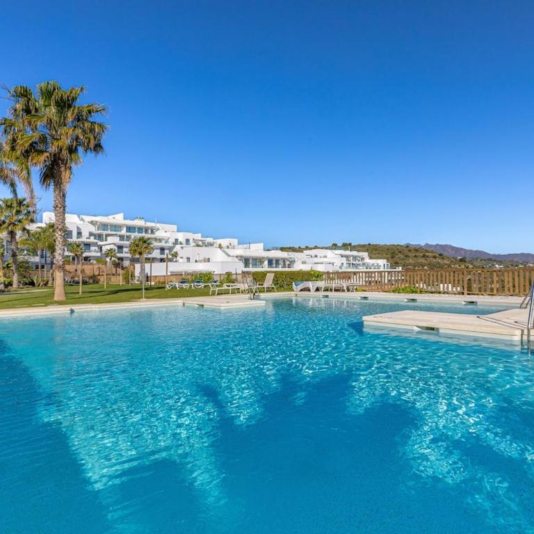 Family Vacation - 3Pools, Gym, SPA, Padel - Two-Bedroom Apartment - 4